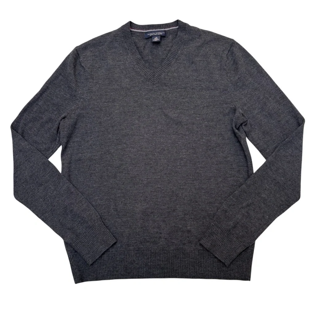 Banana Republic Men's Merino Wool V Neck Sweater Classic Preppy Academia Gray M
